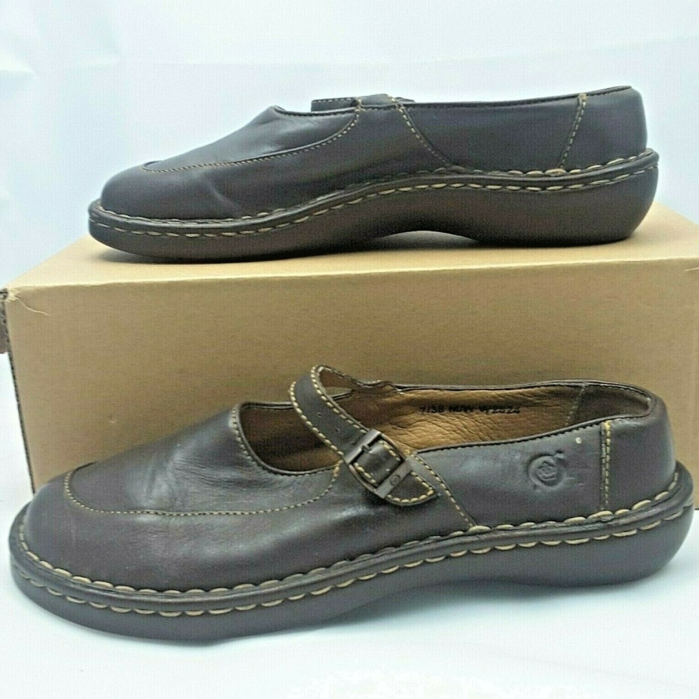 Born Sz 7 Comfort Shoes